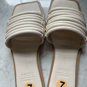 Dolce Vita white sandals 7 new